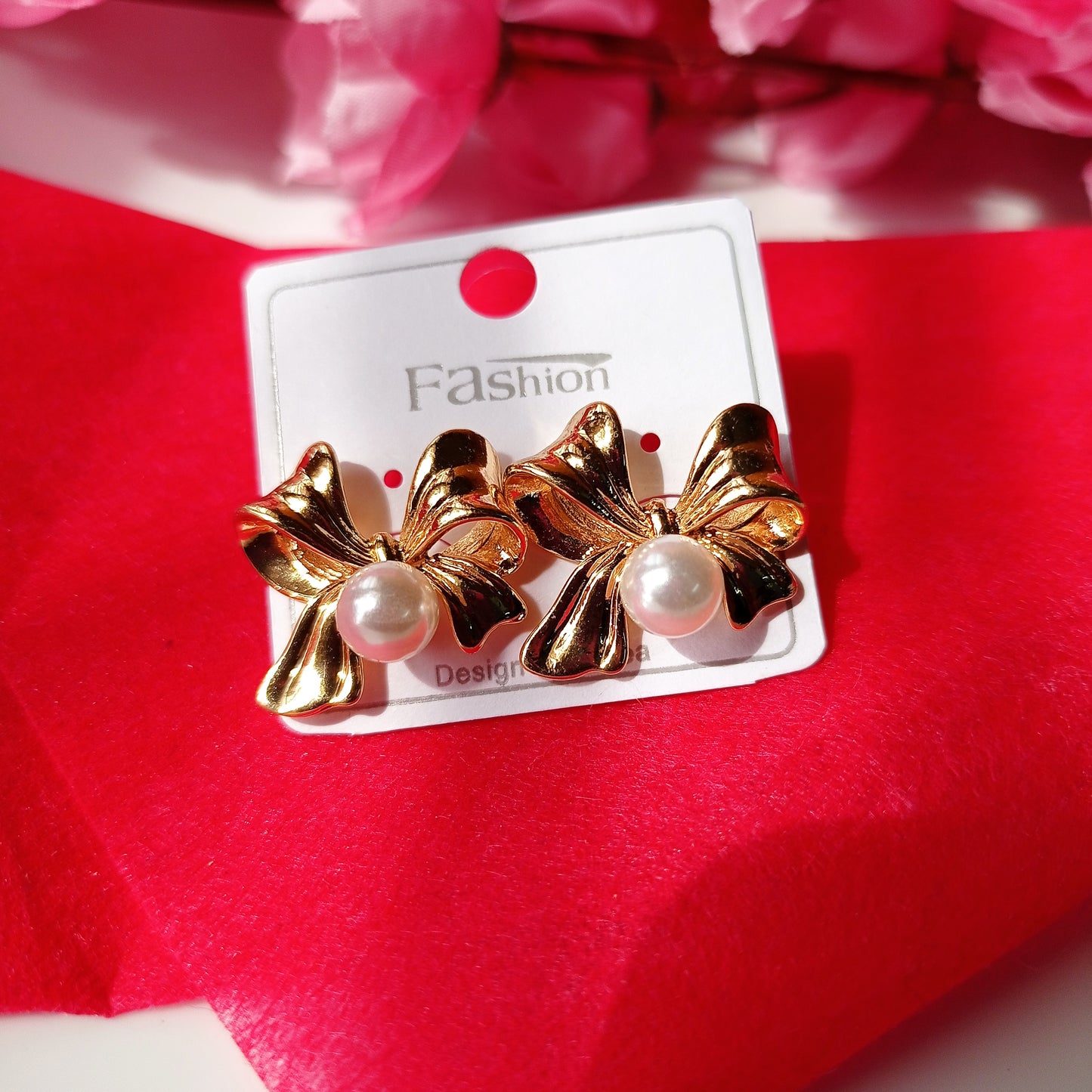 Gold Bow Stud