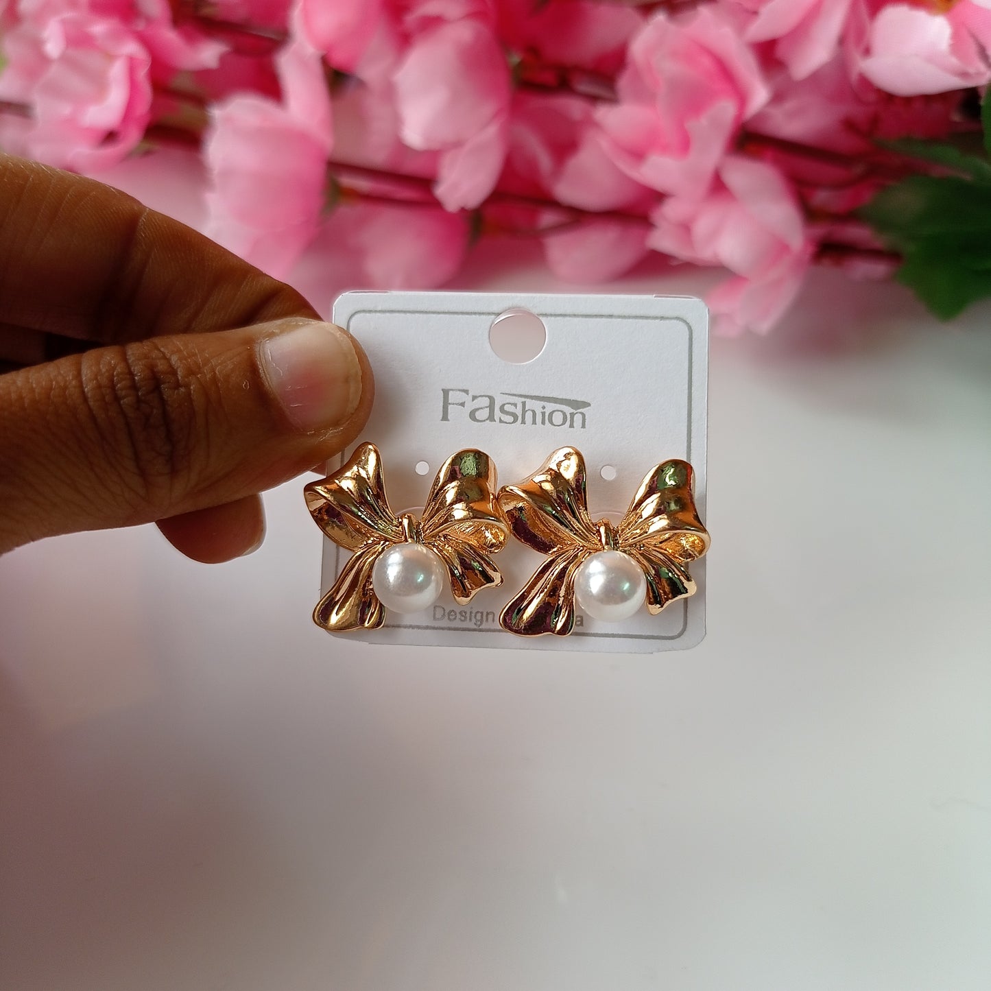 Gold Bow Stud